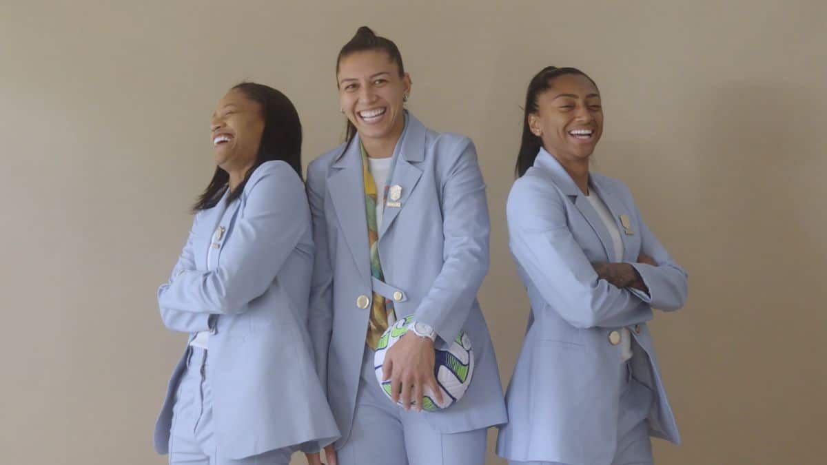 Nike e CBF apresentam os novos uniformes da Seleção Brasileira Feminina -  GKPB - Geek Publicitário