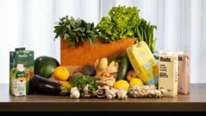 Foodtech Diferente inclui opção de bebidas de aveia da Nude em suas cestas