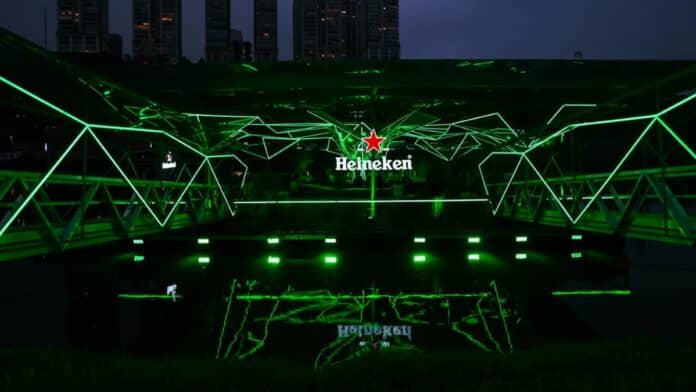Heineken Floating Bar reabre para um último final de semana