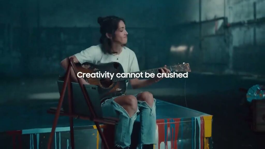 comercial-samsung-uncrush-apple