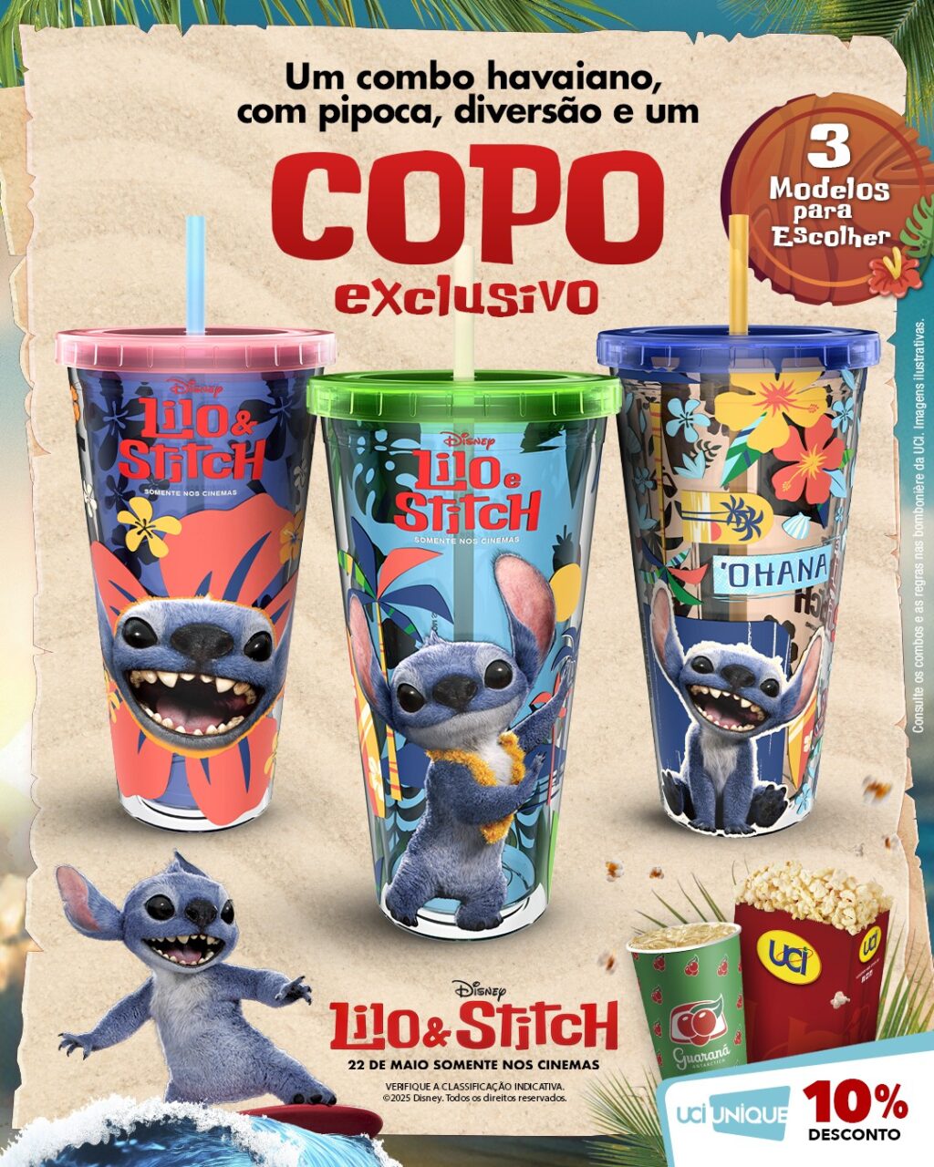 Imagem promocional de copos exclusivos do filme 'Lilo & Stitch', exibidos em três modelos coloridos, com ilustrações do personagem Stitch, flores e coqueiros, junto a uma mensagem destacando o combo havaiano nos cinemas.