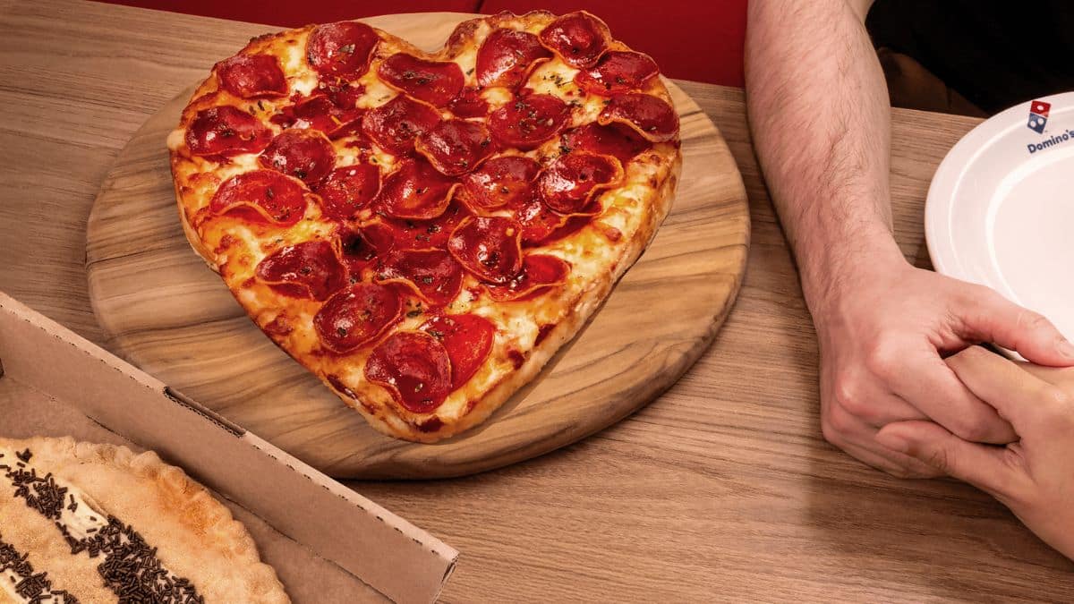 Domino’s lança pizza em formato de coração para o Dia dos Namorados