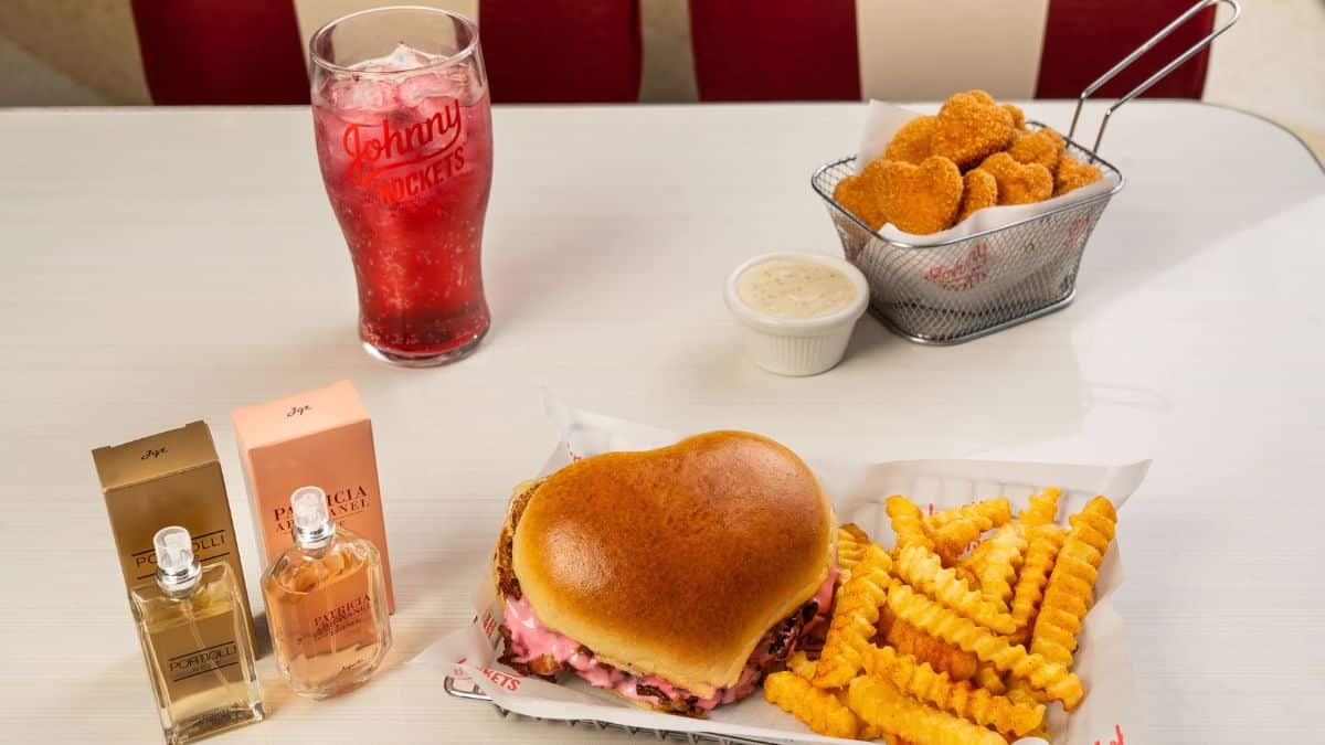 Johnny Rockets presenteia casais com perfumes Jequiti em combo do Dia dos Namorados