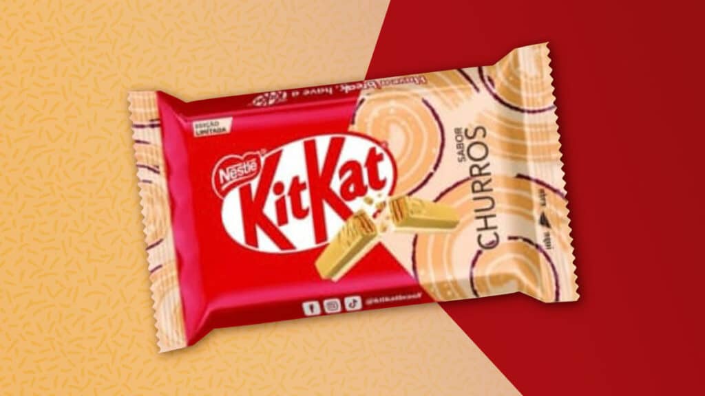 banner-kitkat-churros Embalagem do KitKat 4Fingers sabor Churros sobre fundo colorido.