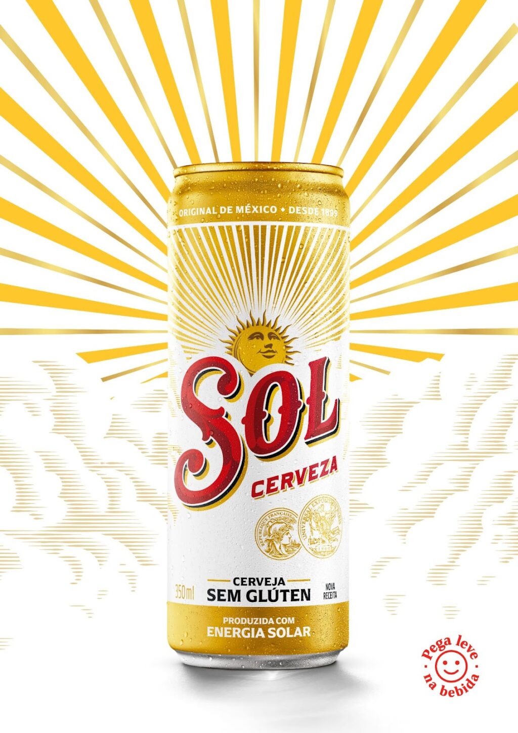 Lata de cerveja Sol de 350ml com a descrição 'cerveja sem glúten' e ilustrado com um sol, em um fundo com raios amarelos e brancos.