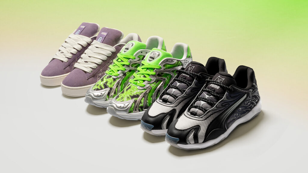 Quatro pares de sneakers da coleção PUMA x Ripndip, incluindo uma versão roxa, uma com grafismo verde, e duas pares em preto e cinza, exibidos em um fundo gradiente verde claro.