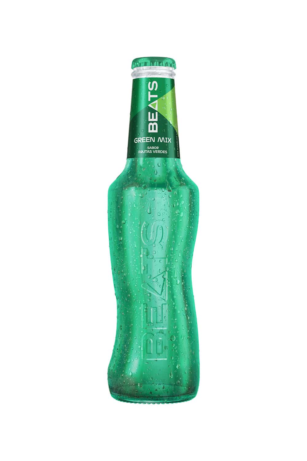 Imagem de uma garrafinha de Beats Green Mix, destacando a cor verde e o rótulo que indica o sabor de frutas verdes, coberta de gotas de água.