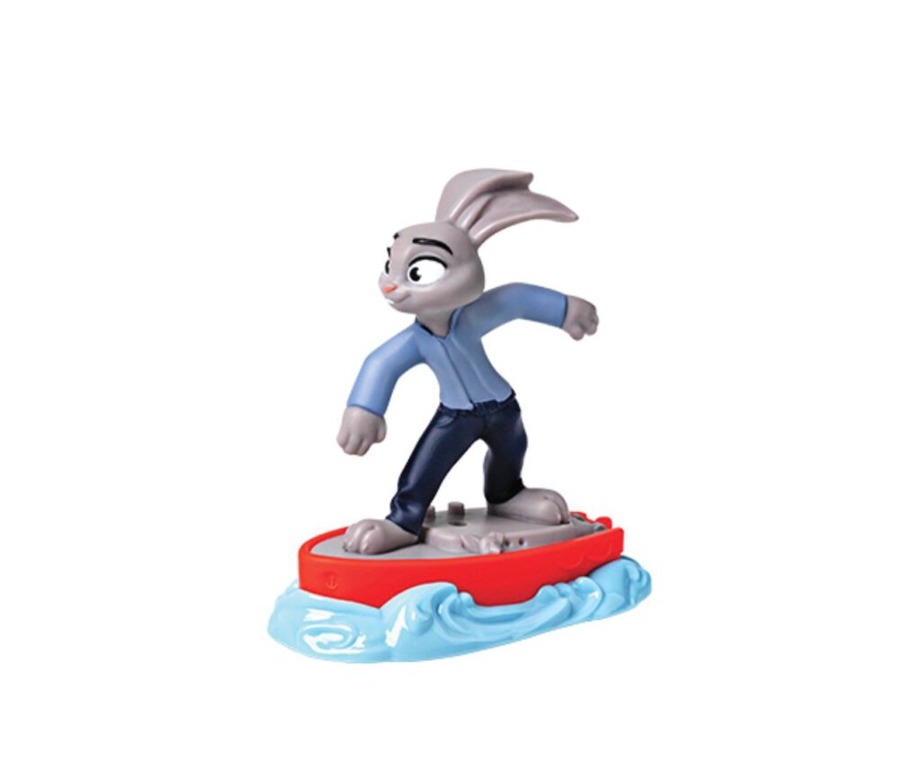 Figura da personagem Judy Hopps em um barco de surfe, com expressão de determinação, representando o tema do McLanche Feliz baseado em Zootopia 2