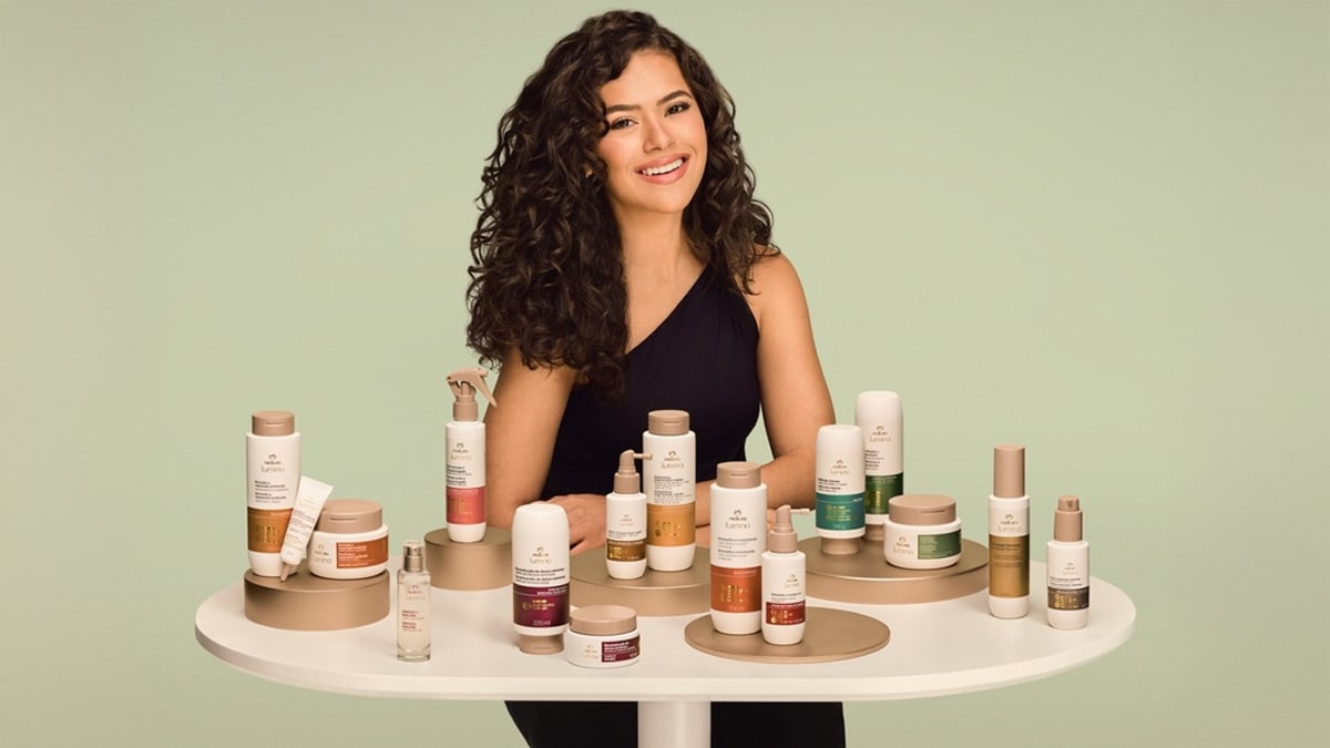 Natura Lumina apresenta Maisa como nova embaixadora