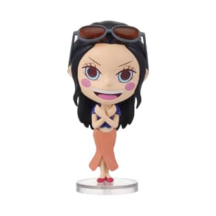 Uma adorável miniatura em estilo chibi de uma menina com longos cabelos pretos, usando óculos de sol, uma blusa azul e uma saia laranja, em pé com confiança sobre uma base transparente.
