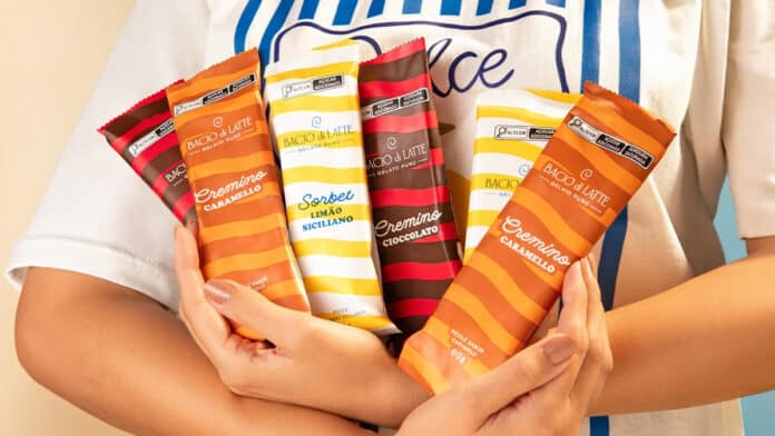 Picolés cremosos Bacio di Latte da linha Creminos e sabores como chocolate, caramelo e sorbet limão siciliano