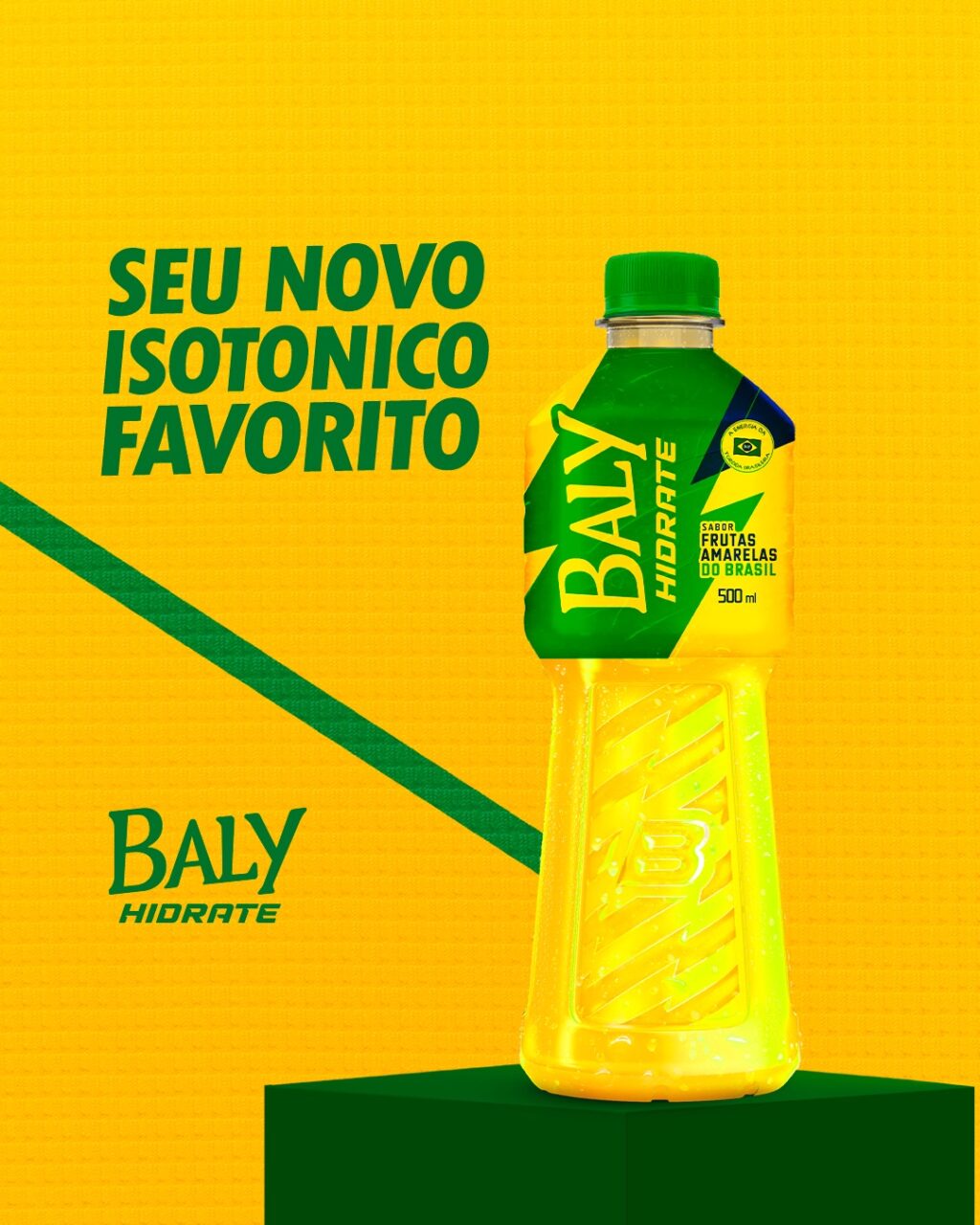 Baly Isotônico da linha seleção brasileira em garrafa com rótulo verde e amarelo, 500 ml