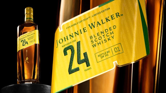Johnnie Walker 24 anos em edição limitada para a Copa do Mundo, com rótulo dourado e selo de 24 anos.