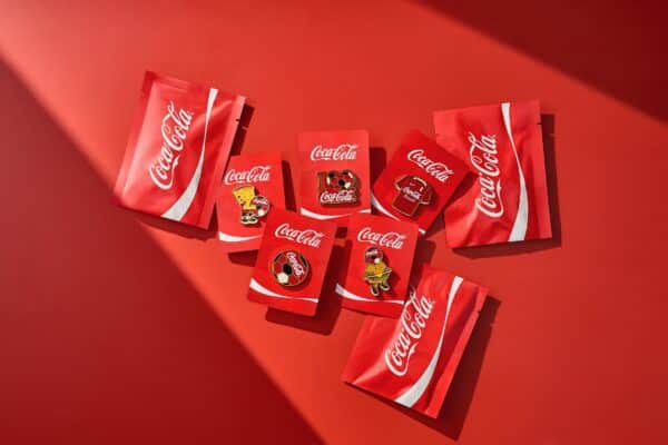Coca-Cola traz pins colecionáveis para Copa do Mundo - GKPB - Geek ...