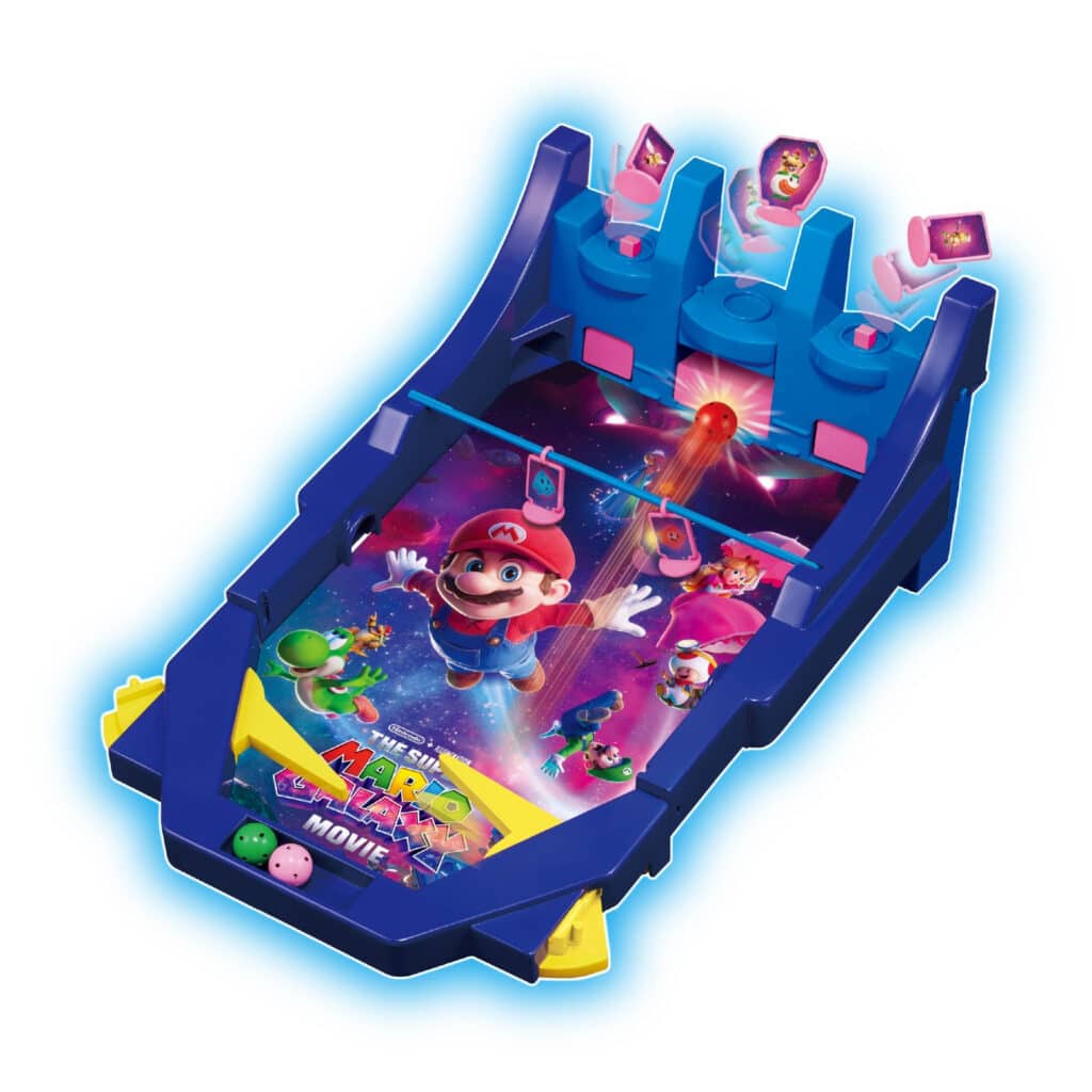 Jogo analógico inspirado em Super Mario Galaxy: O Filme, com personagens em pista de arcade colorida.