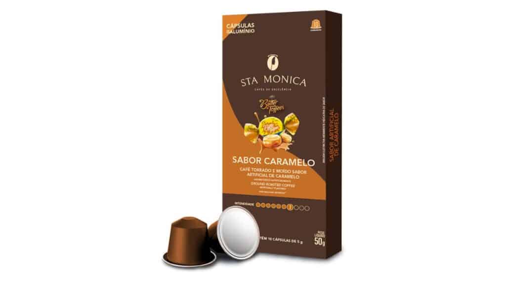Embalagem e cápsulas do café Sta Monica sabor Caramelo, com inspiração nas balas Butter Toffees de caramelo de leite