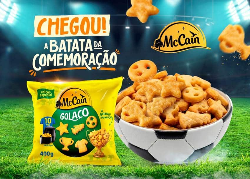 Embalagem e porção de batata-da-copa McCain Golaço ao lado de uma tigela com batatas no campo, com texto Chegou!
