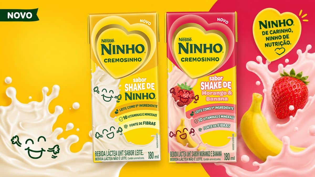 Embalagens de Ninho Cremosinho Shake 180 ml nos sabores chocolate e banana com ilustrações de leite e morango, da Nestlé.