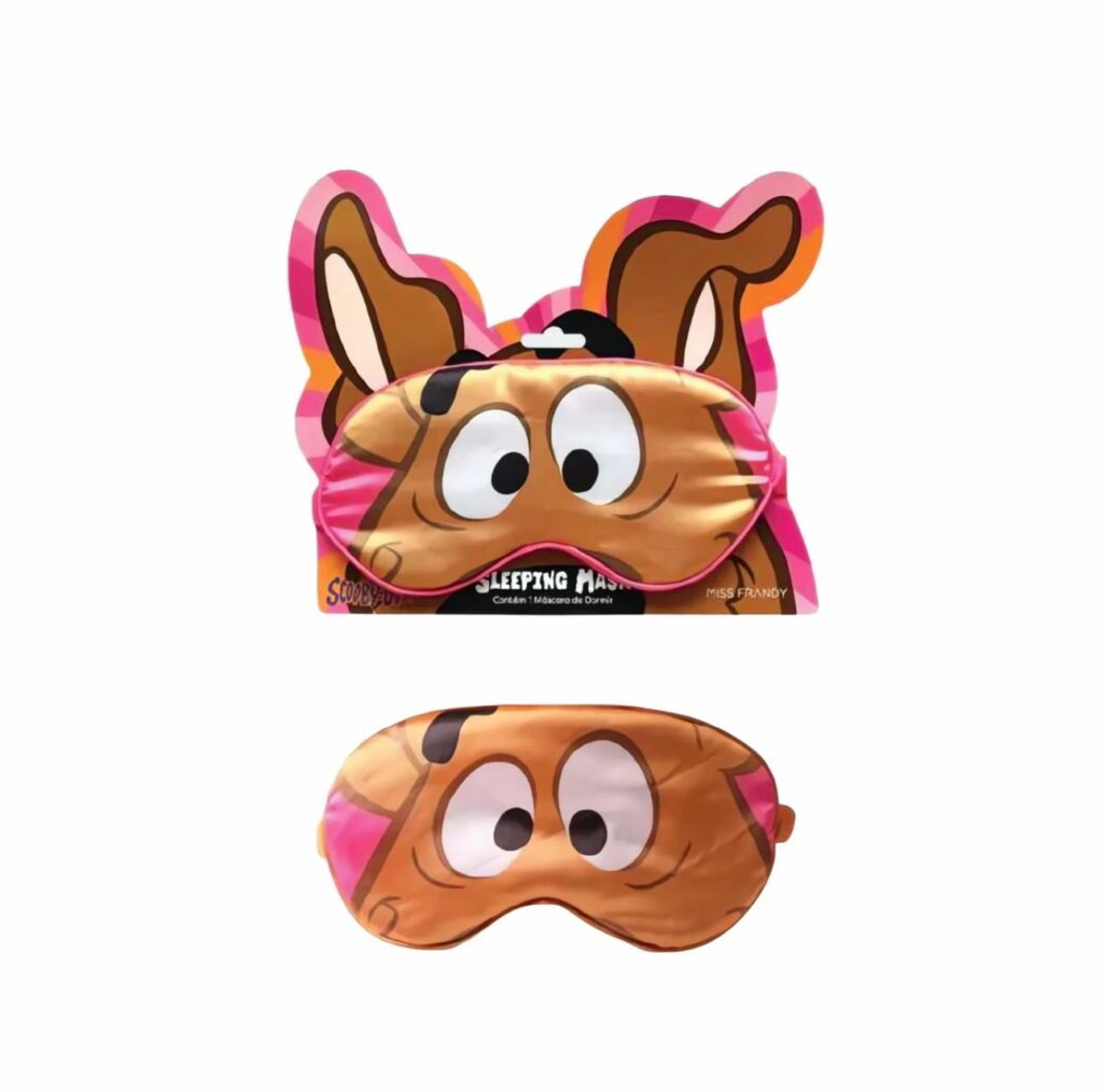 Conjunto de acessórios Scooby-Doo da Miss Frandy: máscara de dormir e faixa com o rosto do Scooby.