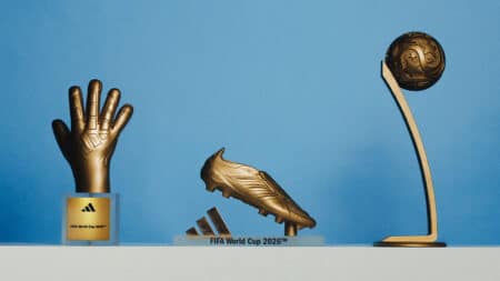 Troféus individuais Adidas da Copa do Mundo FIFA 2026 Troféus individuais adidas para a Copa do Mundo FIFA 2026: Bola de Ouro, Chuteira de Ouro e Luva de Ouro.