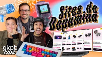 Capa do GKPBcast: Sites de Dopamina e compras simuladas Capa do GKPBcast Sites de Dopamina com apresentadores e layout de compras online simuladas em dispositivos e gráficos