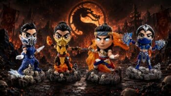 Bonecos estilo colecionável de Mortal Kombat em estilo chibi, com logo de dragão ao fundo e cenário sombrio