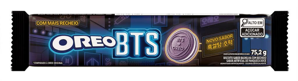 Embalagem do biscoito Oreo BTS com design BTS e informação de peso 75,2 g