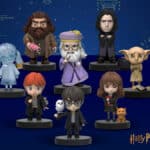 Blind boxes colecionáveis Harry Potter x MINISO com miniaturas de personagens em suporte circular