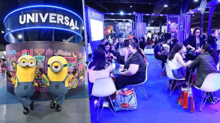 Público em estande da Universal em feira de licenciamento, com personagens Minions e visitantes reunidos no evento