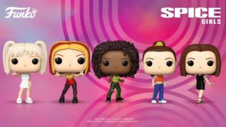 Funko Pop Spice Girls em fundo rosa Coleção Funko Pop das Spice Girls com cinco bonecos em cenário rosa com logotipo Spice Girls