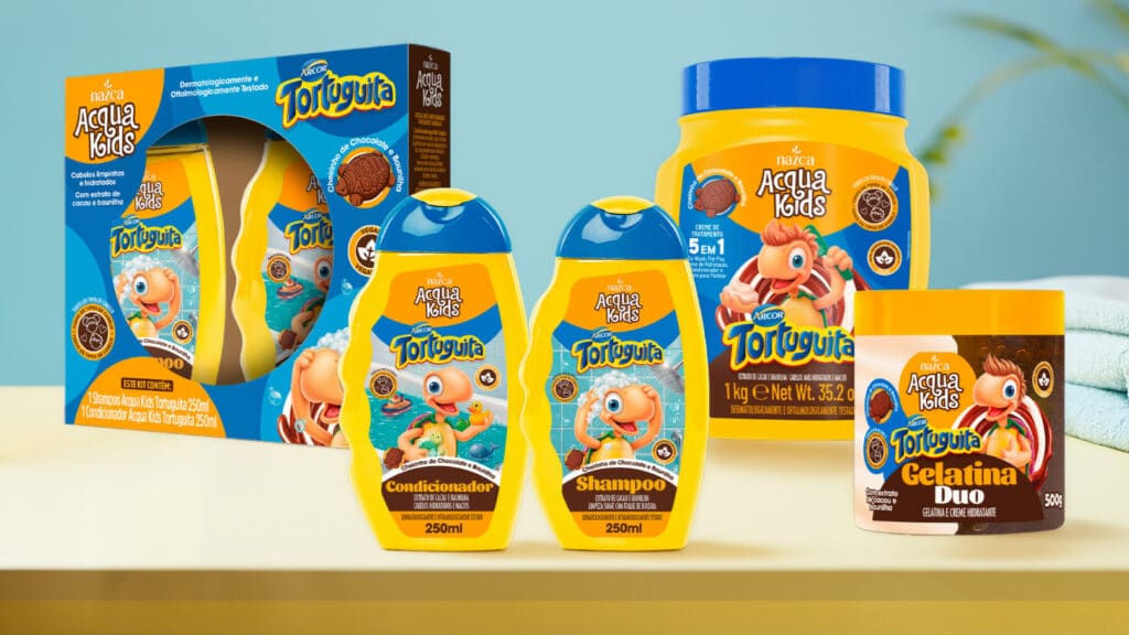 Kit de banho Acqua Kids Tortuguita com shampoo, condicionador, gelatina e creme para crianças.