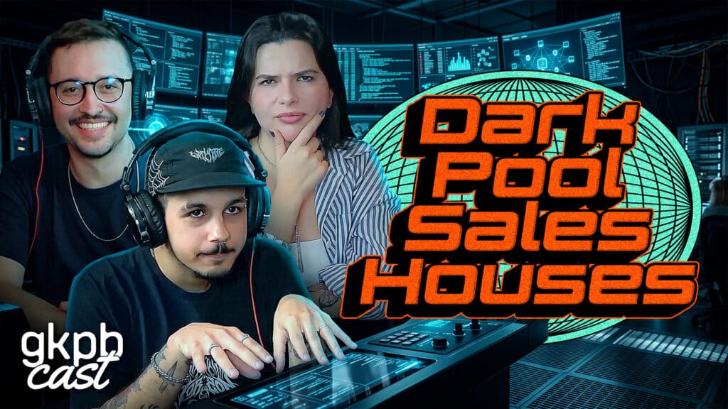 Capa “Dark Pool Sales Houses” com logo e apresentadores Três pessoas em estúdio com computadores e fones de ouvido ao lado do logo “Dark Pool Sales Houses”.