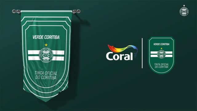 Imagem com bandeira do Coritiba e logo Coral, destacando a tinta oficial “Verde Coritiba”.