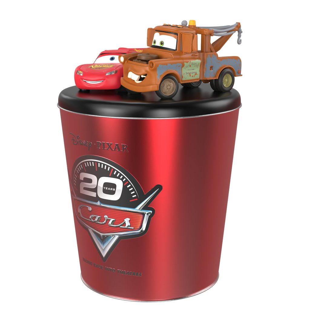 Balde temático de Carros com Relâmpago McQueen e texto Disney•Pixar 20 anos, em fundo branco.