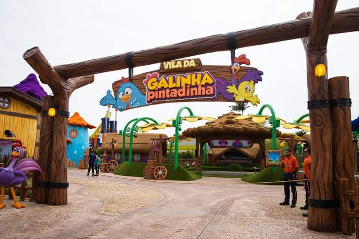 Galinha Pintadinha ganha vila temática no Beto Carrero World