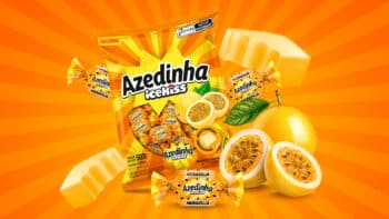 Icekiss Azedinha Maracujá Embalagem de balas mastigáveis Icekiss Azedinha sabor maracujá com maracujás e fundo laranja