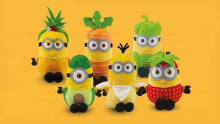 Pelúcias Minions como frutas e legumes Pelúcias colecionáveis dos Minions em formato de frutas e legumes, em fundo amarelo