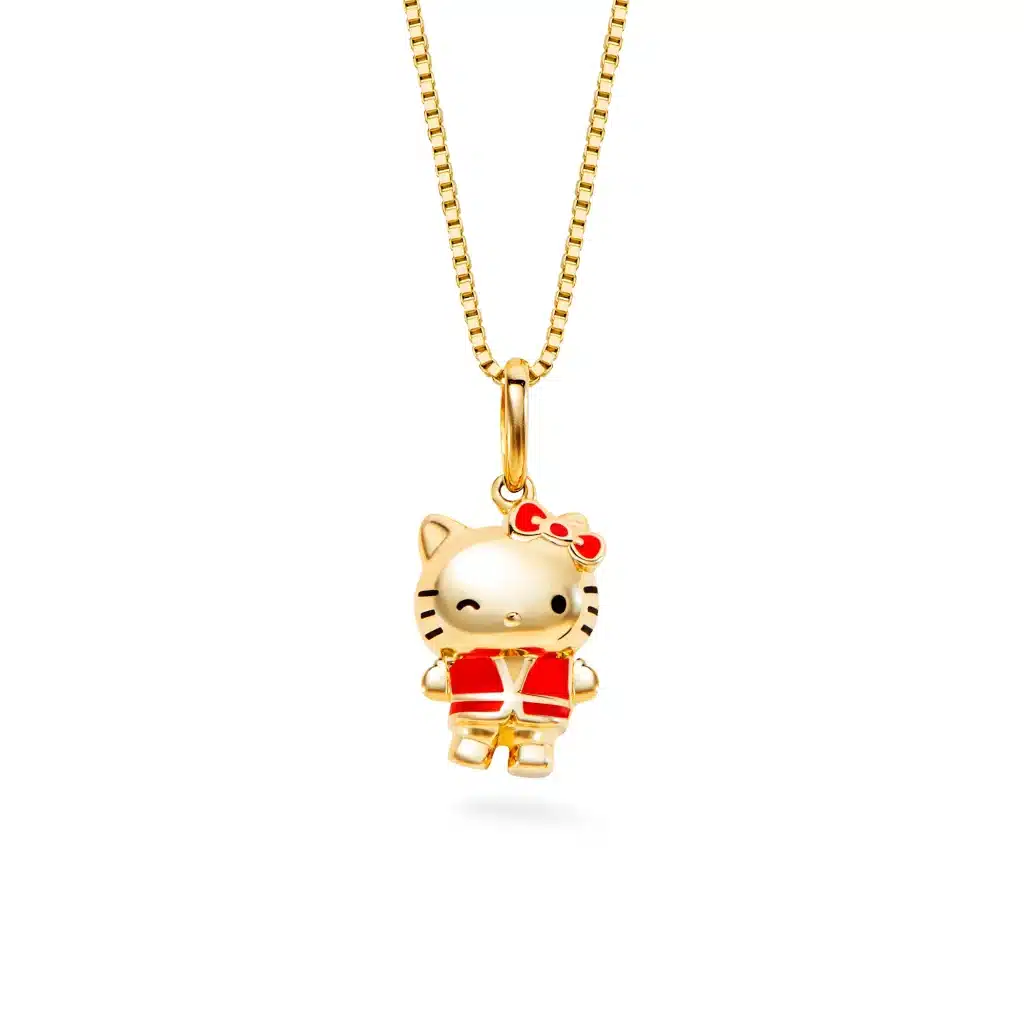 Pingente Hello Kitty em formato de gatinha com kimono, banhado a ouro amarelo, em corrente dourada