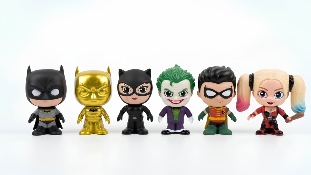 Miniaturas colecionáveis do Batman e outros personagens de Gotham City distribuídos pela campanha da Unidas.