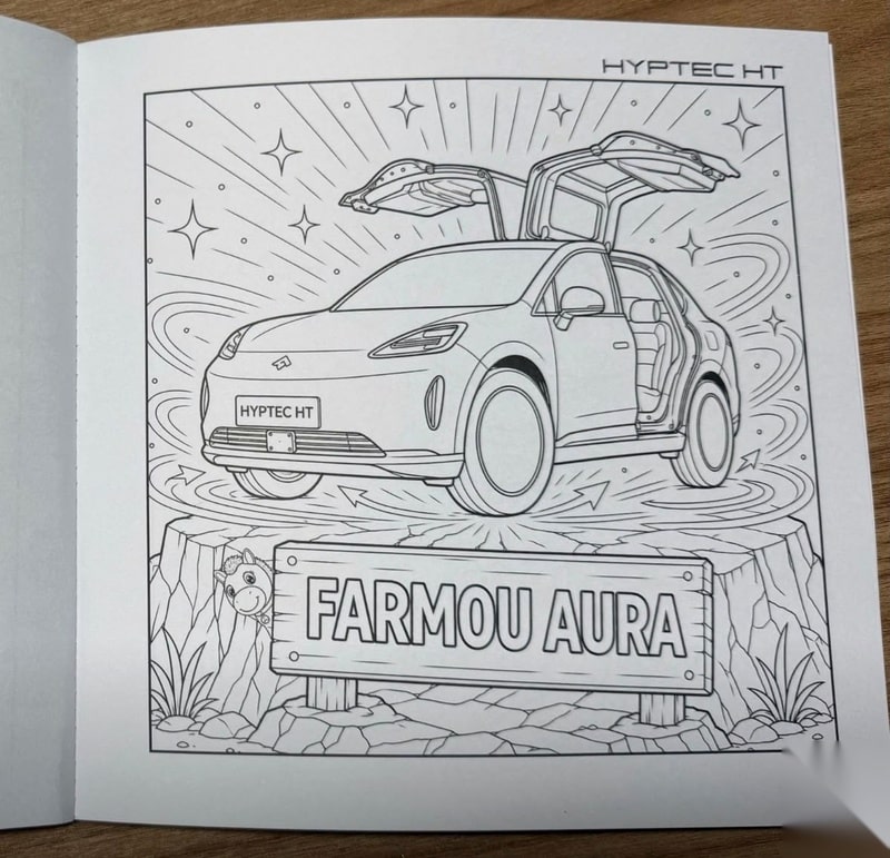 Página de livro de colorir com carro HYPTEC HT e cenário, com placa “FARMOU AURA”.