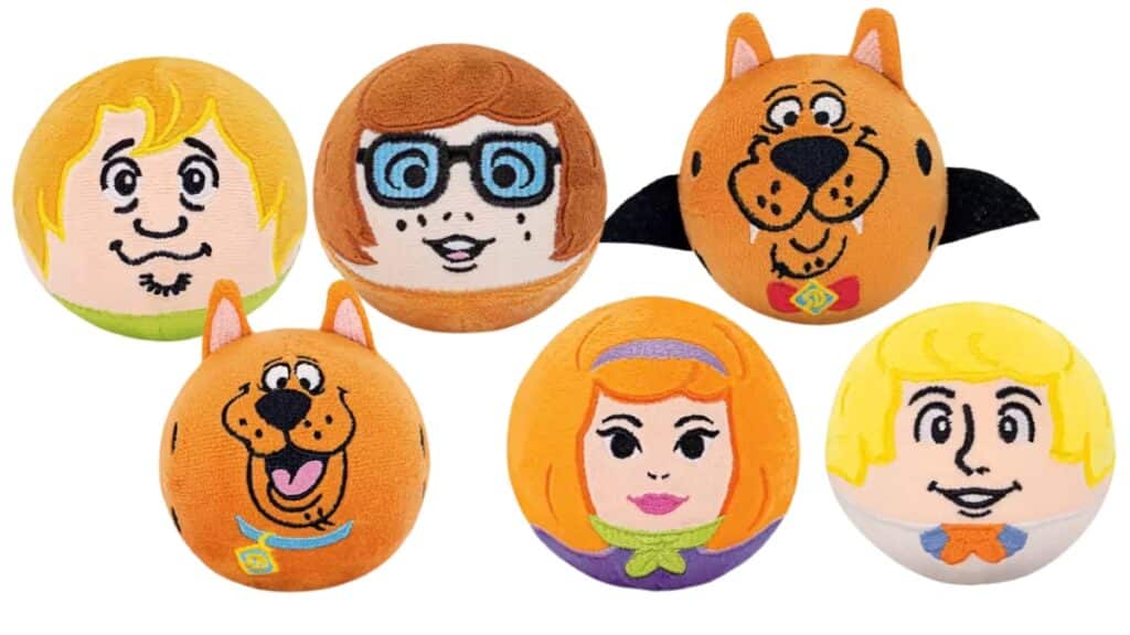 Colecionáveis de pelúcia do Scooby-Doo e personagens, com o logotipo da Habib's na imagem.